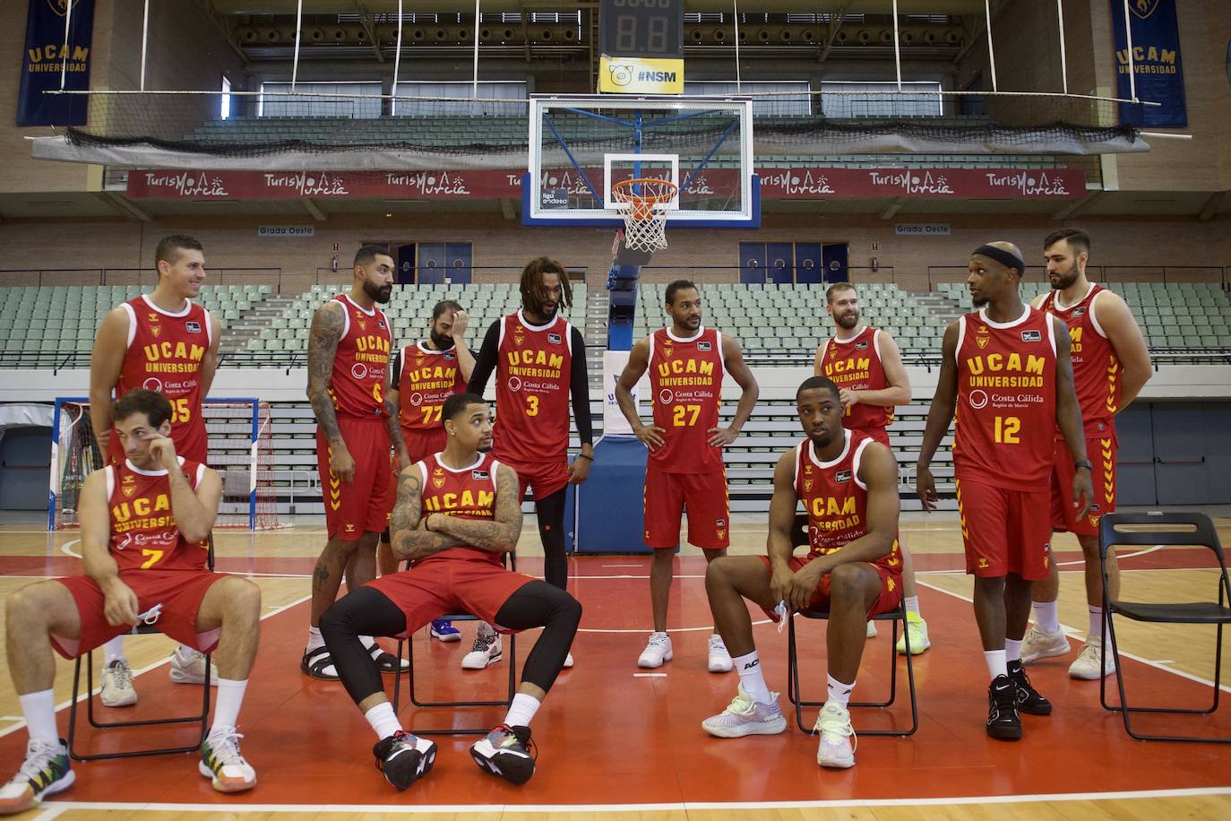 Fotos: Los jugadores del UCAM CB posan en el &#039;Media Day&#039;