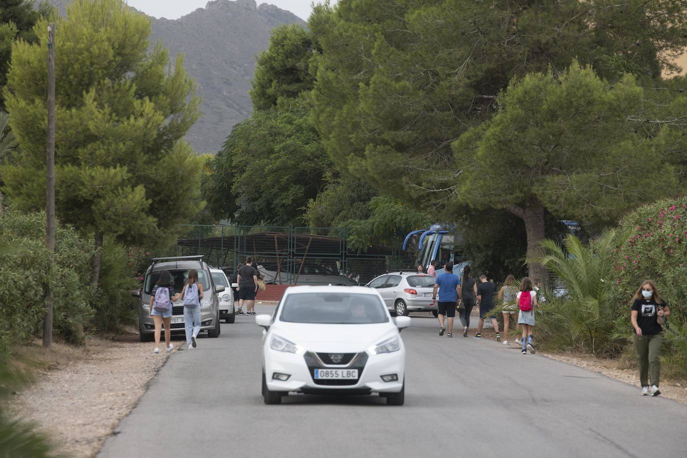 Fotos: Arrecian las quejas por la inseguridad vial en los accesos a los dos colegios de Tentegorra