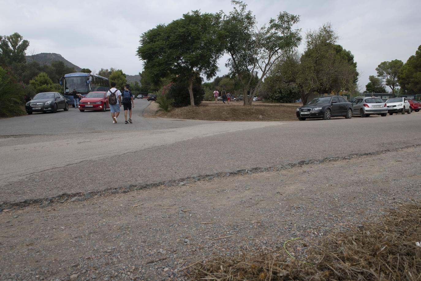 Fotos: Arrecian las quejas por la inseguridad vial en los accesos a los dos colegios de Tentegorra