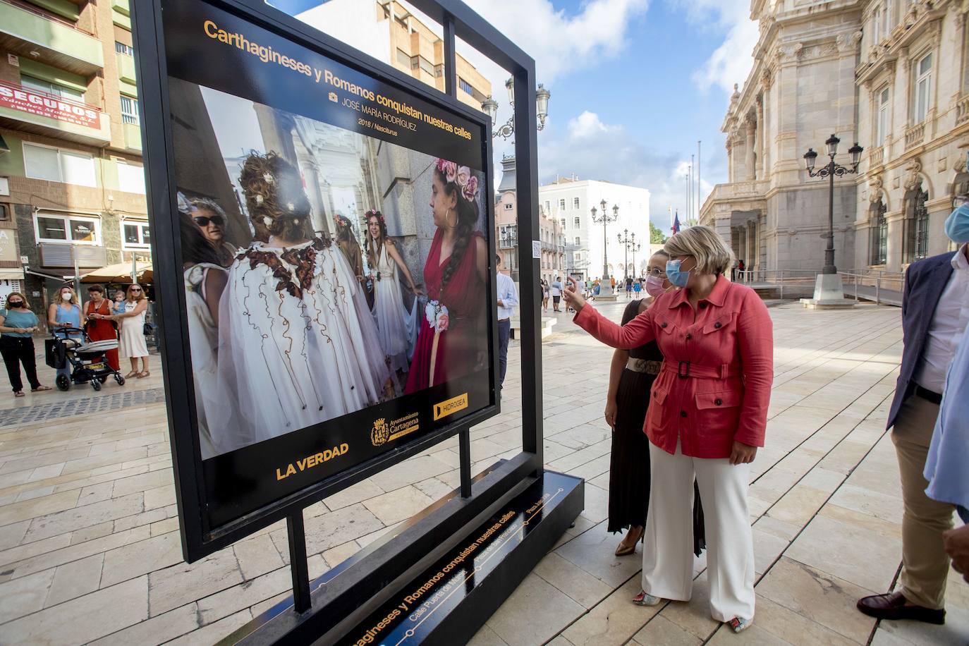 Fotos: Las fiestas de Cartagena se retratan en la calle