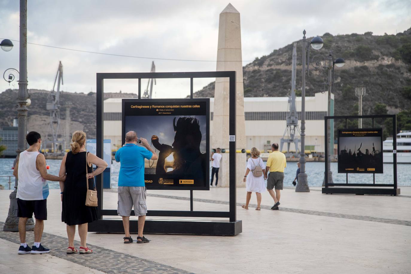 Fotos: Las fiestas de Cartagena se retratan en la calle
