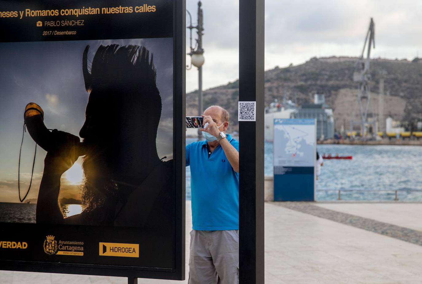 Fotos: Las fiestas de Cartagena se retratan en la calle