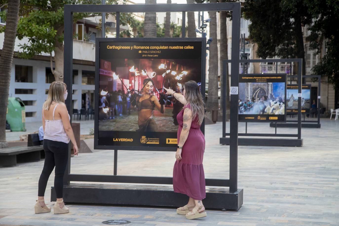 Fotos: Las fiestas de Cartagena se retratan en la calle