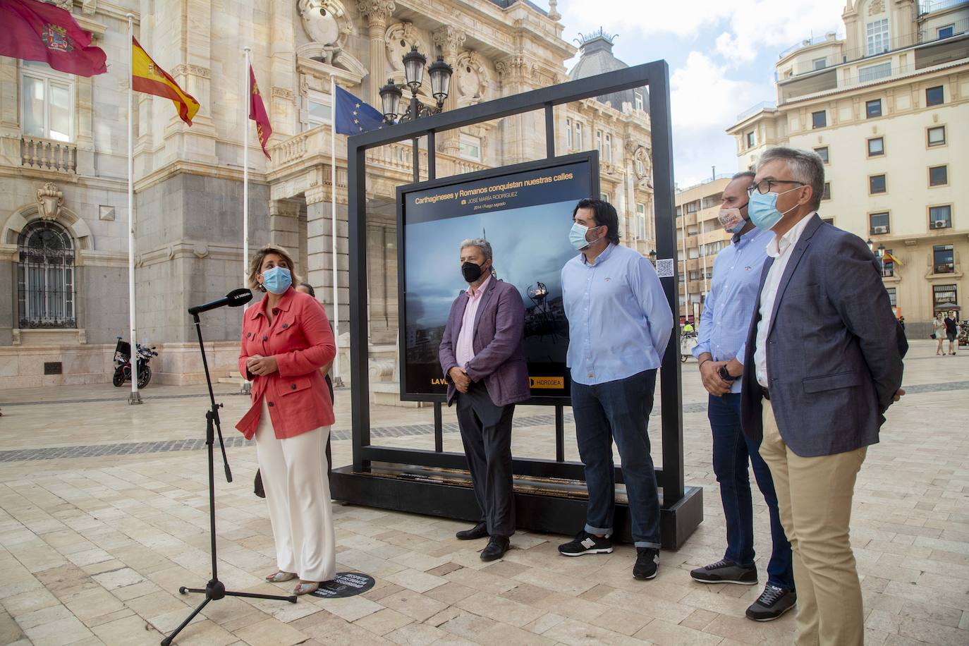 Fotos: Las fiestas de Cartagena se retratan en la calle