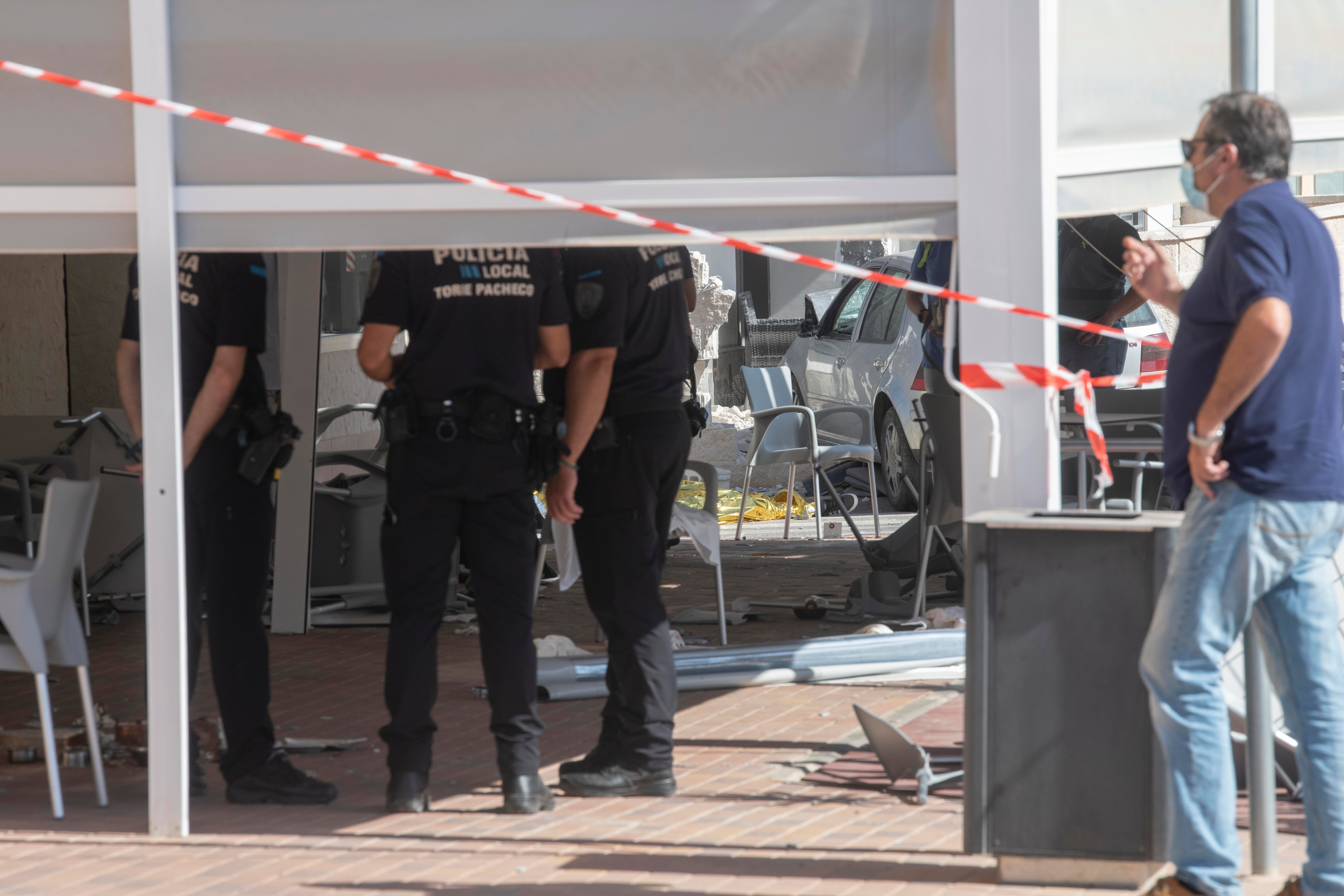 Fotos: Dos muertos en un atropello múltiple en la terraza de un bar de Torre Pacheco