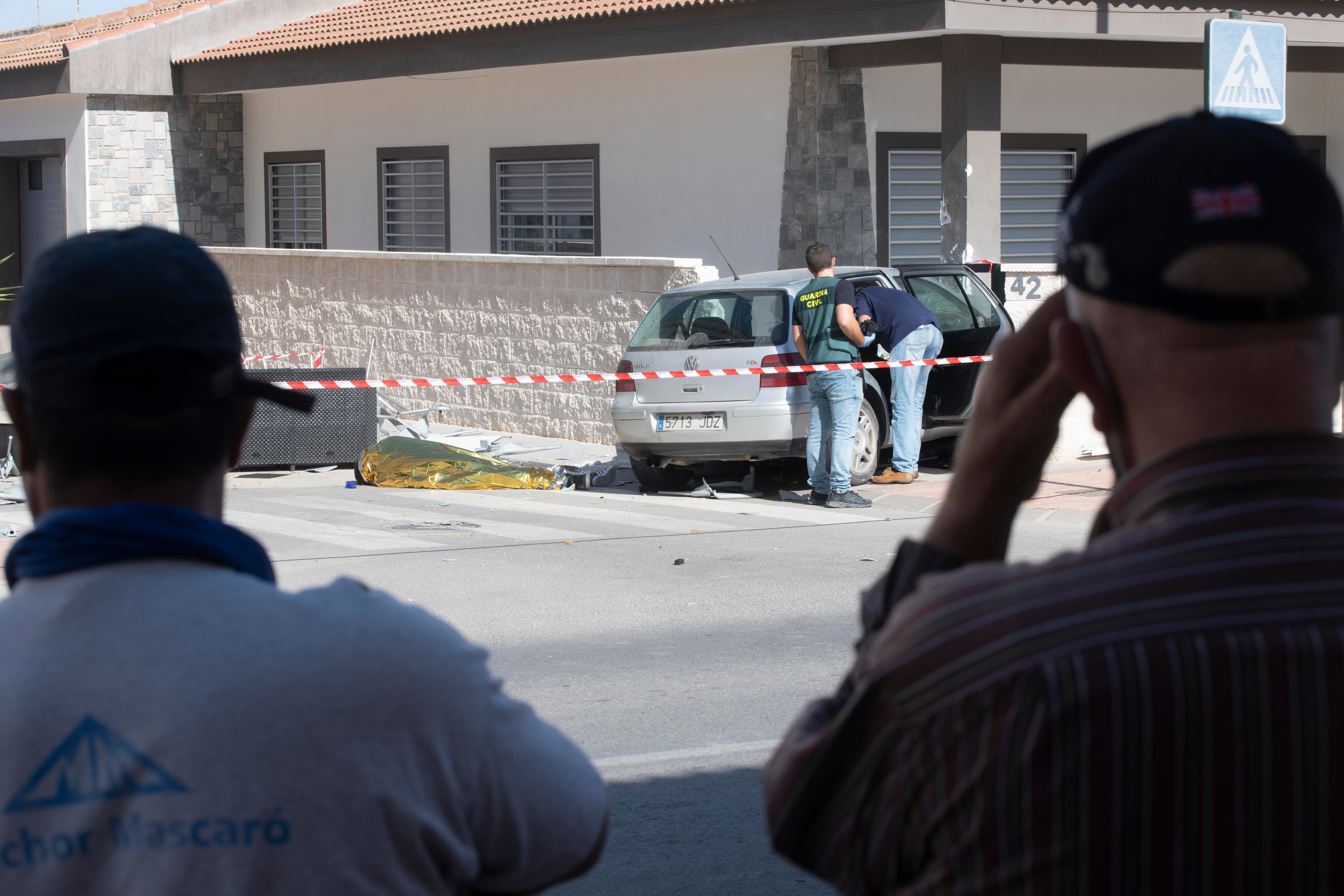 Fotos: Dos muertos en un atropello múltiple en la terraza de un bar de Torre Pacheco