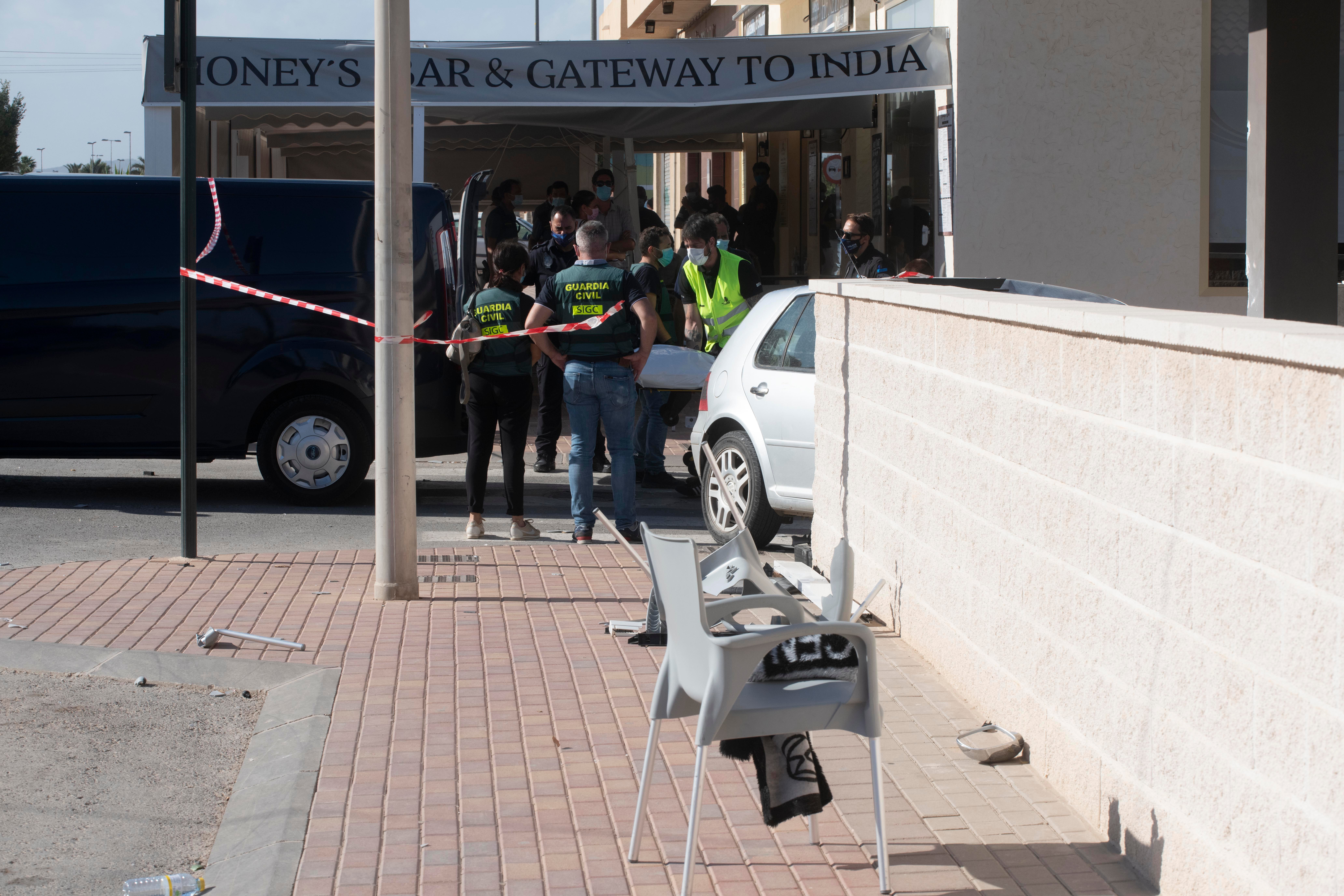 Fotos: Dos muertos en un atropello múltiple en la terraza de un bar de Torre Pacheco