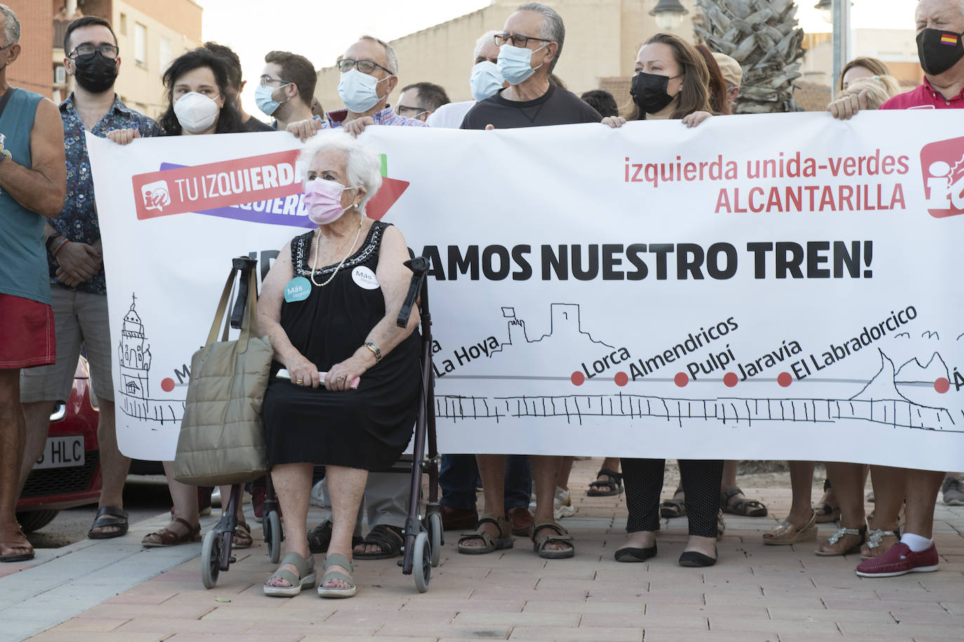 Fotos: Alcantarilla también rechaza el cierre del servicio de Cercanías