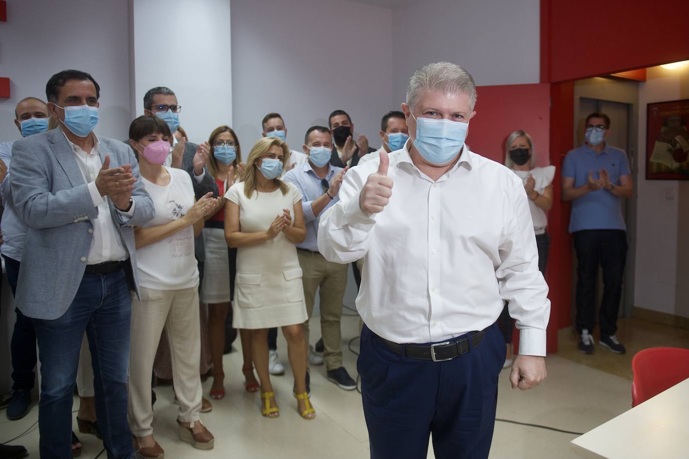 Fotos: Vélez se lanza a por la Secretaría General del PSRM con apelaciones a «la unidad de los 5.000 militantes»