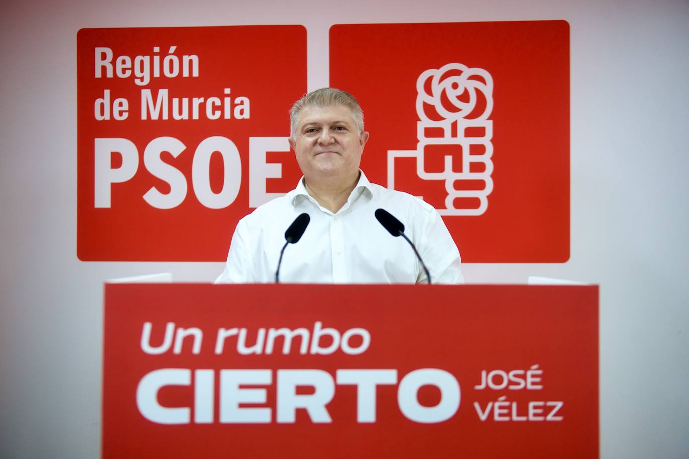 Fotos: Vélez se lanza a por la Secretaría General del PSRM con apelaciones a «la unidad de los 5.000 militantes»