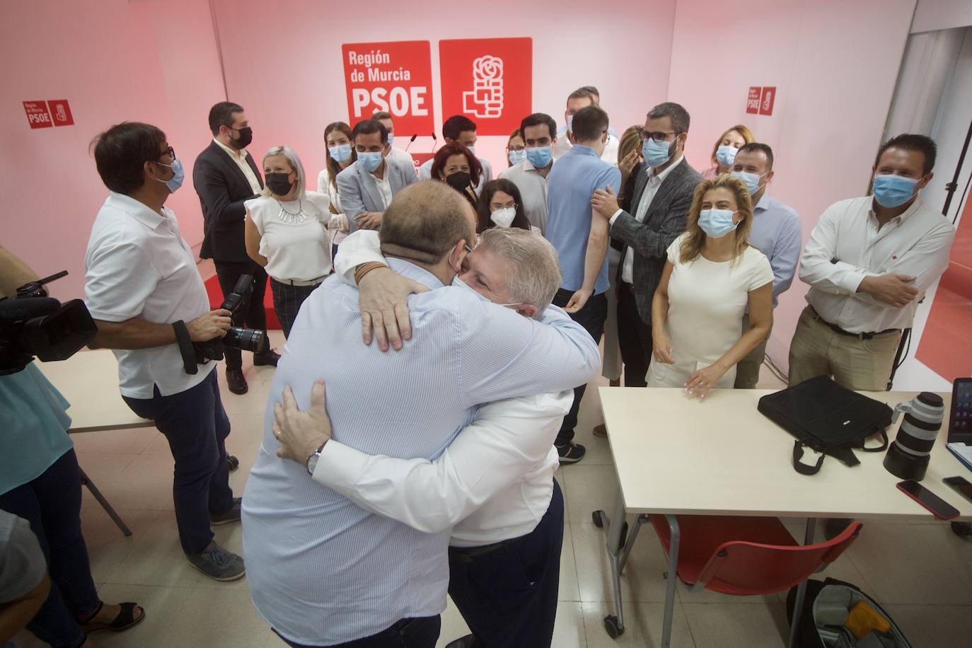 Fotos: Vélez se lanza a por la Secretaría General del PSRM con apelaciones a «la unidad de los 5.000 militantes»