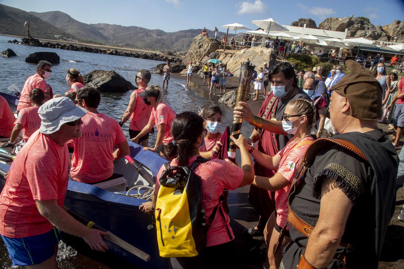 Fotos: Encendido del Fuego Sagrado y pregón de las Fiestas de Carthagineses y Romanos