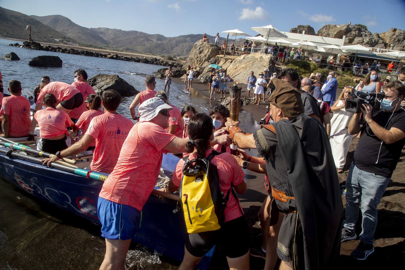 Fotos: Encendido del Fuego Sagrado y pregón de las Fiestas de Carthagineses y Romanos