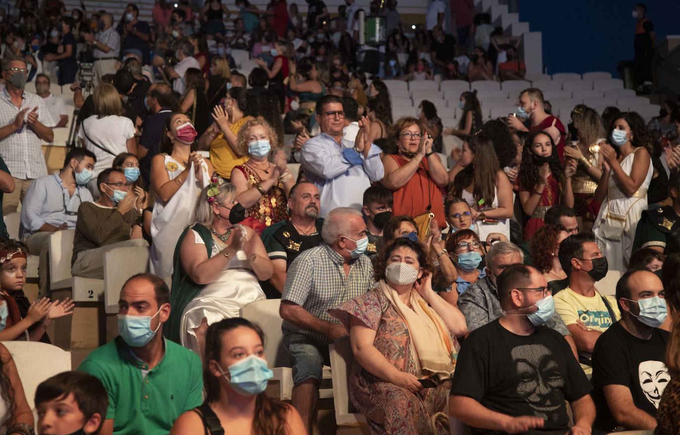 Fotos: Encendido del Fuego Sagrado y pregón de las Fiestas de Carthagineses y Romanos