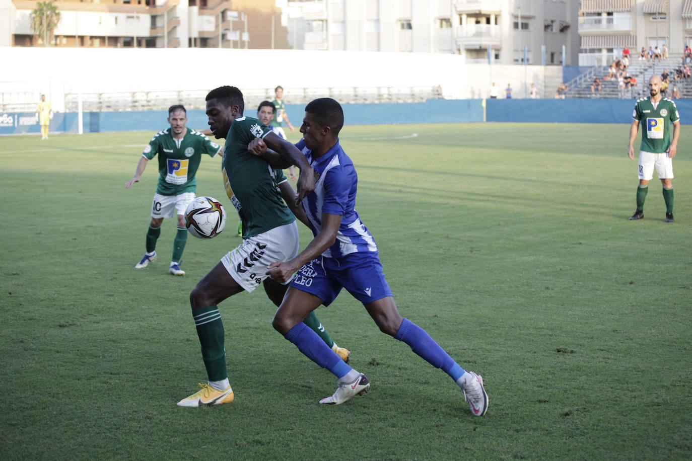 Jugadores del Águilas FC celebrando uno de los goles. 
