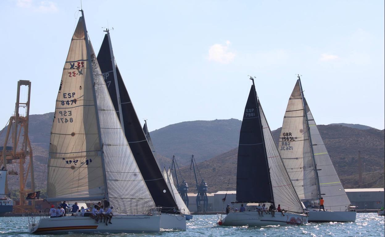 Barcos compitiendo en la 'Punta Este 2021'