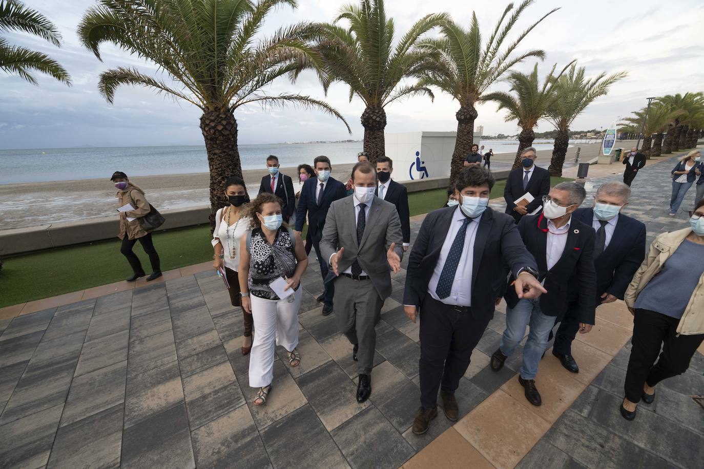 Fotos: El comisario europeo visita el Mar Menor