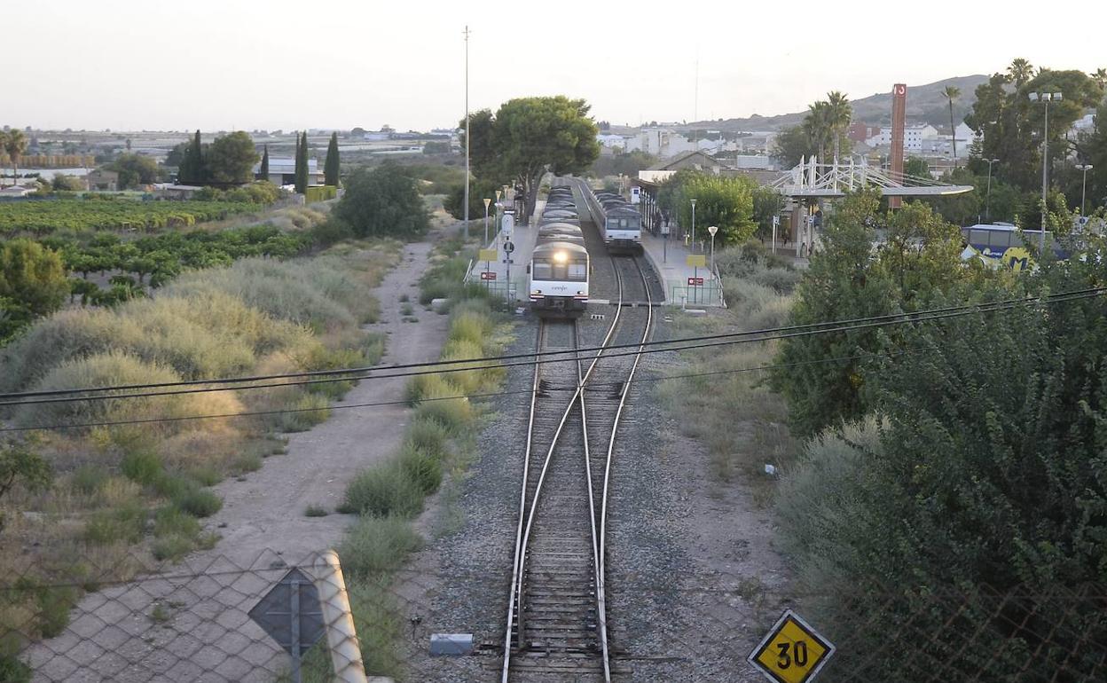 Tren de Cercanías en Totana, en una imagen de archivo.