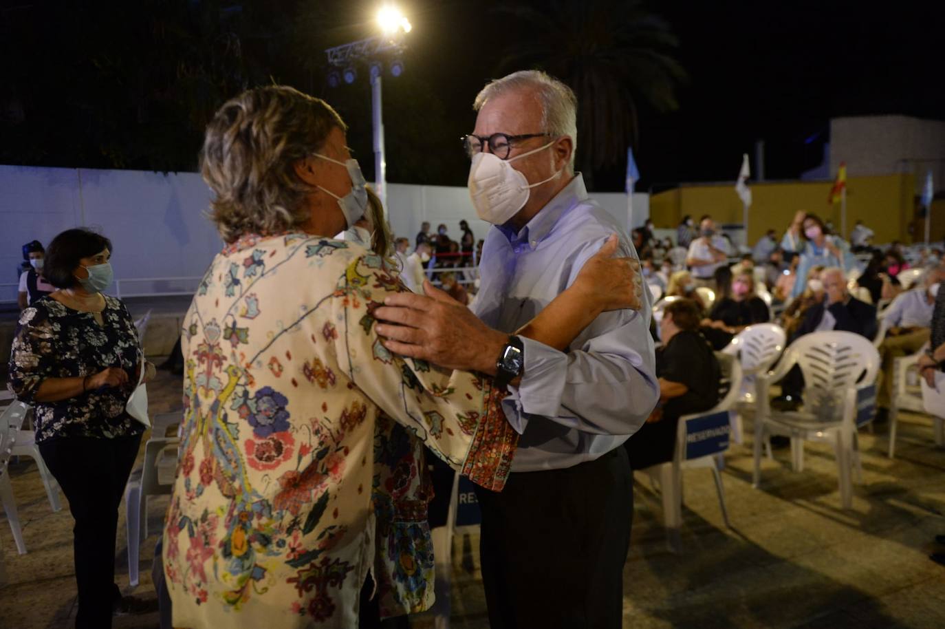 Fotos: La vieja guardia del PP da impulso a la figura política de Patricia Hernández