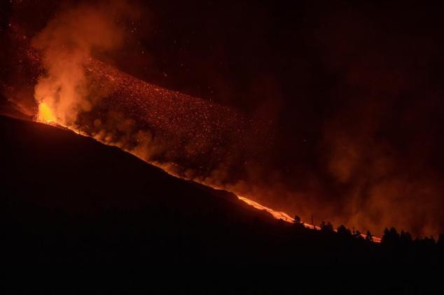 La nueva colada de lava del volcán de Cumbre Vieja.