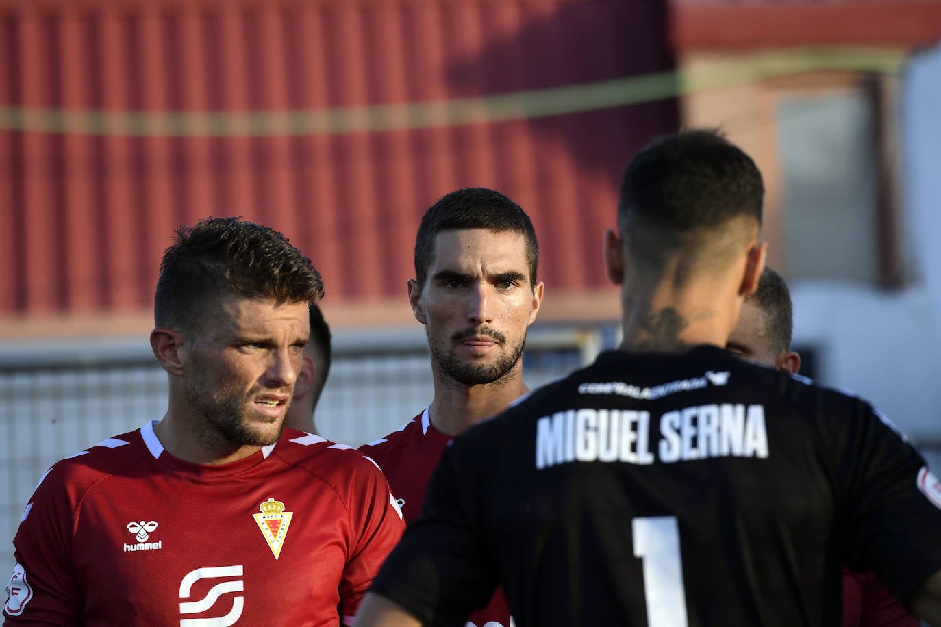 Los jugadores del Mar Menor celebrando el gol de la victoria.