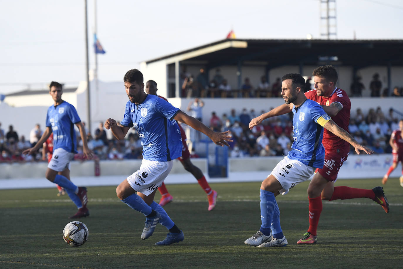 Los jugadores del Mar Menor celebrando el gol de la victoria.