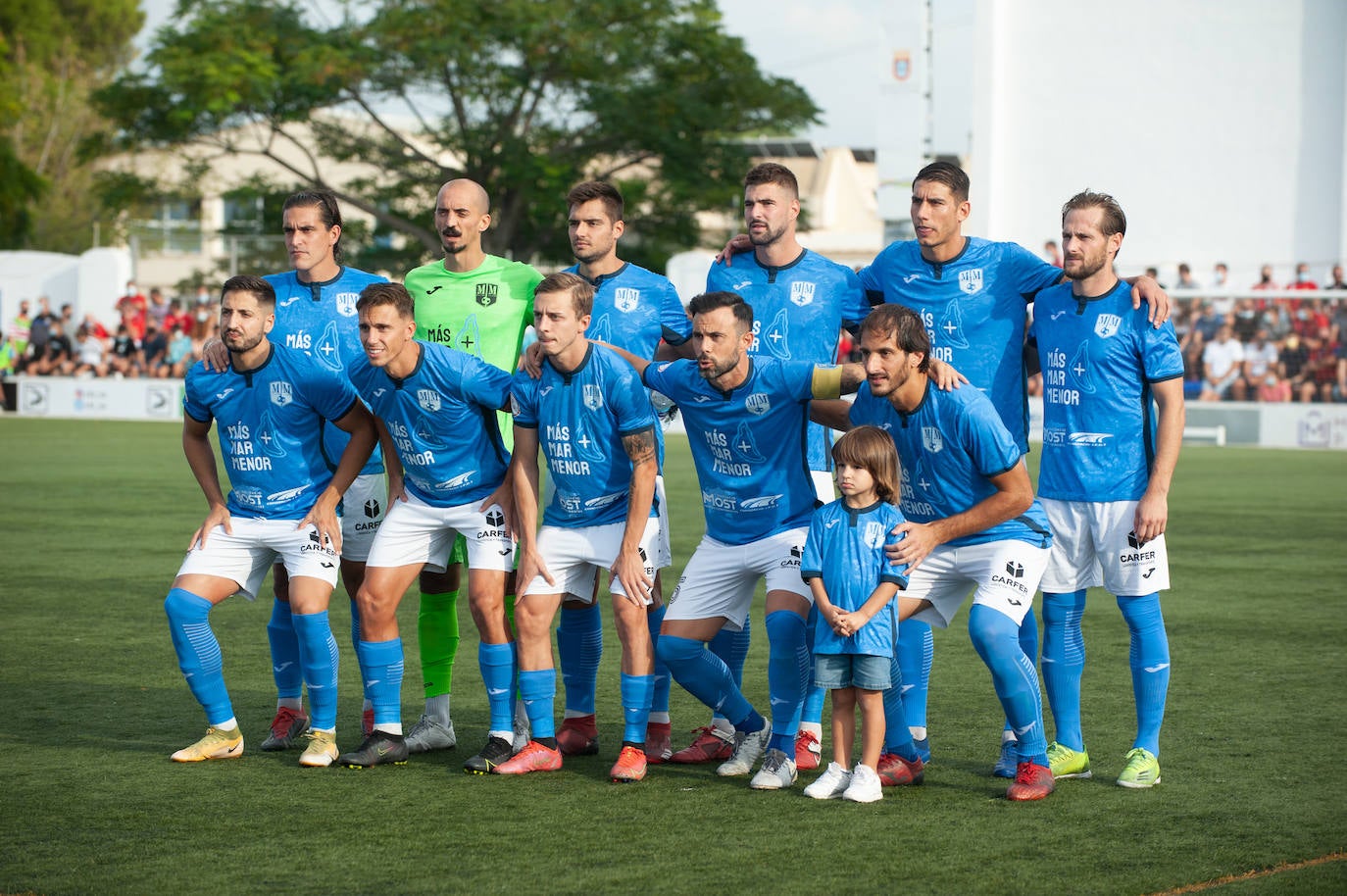 Los jugadores del Mar Menor celebrando el gol de la victoria.