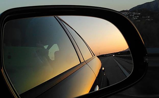 La advertencia de la DGT a los conductores que utilizan un coche que no es suyo