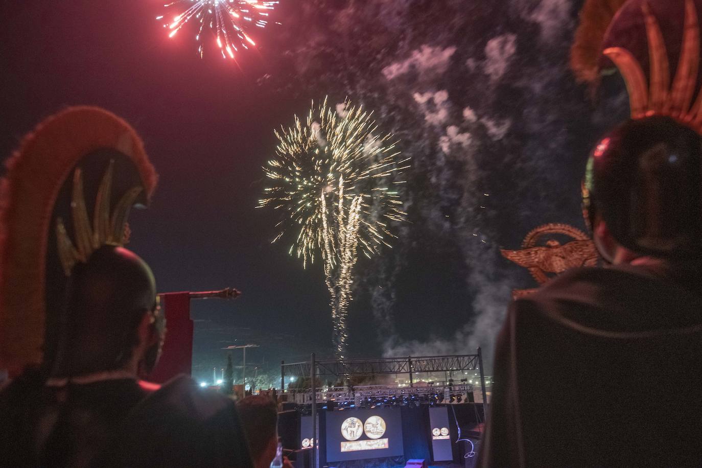 Fotos: Carthagineses y romanos se despiden con el apagado del fuego sagrado