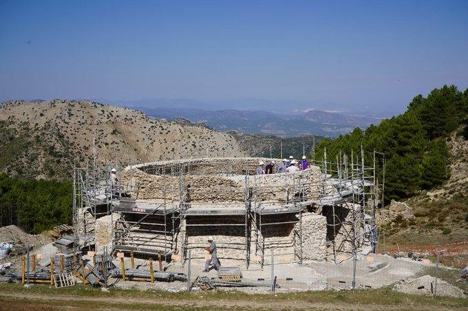 Fotos: Los pozos de nieve recuperan su silueta