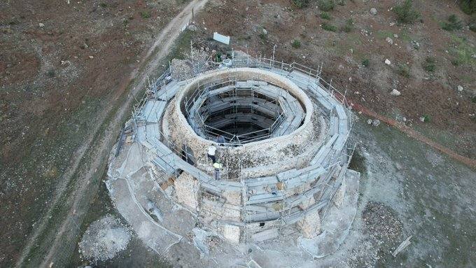 Fotos: Los pozos de nieve recuperan su silueta