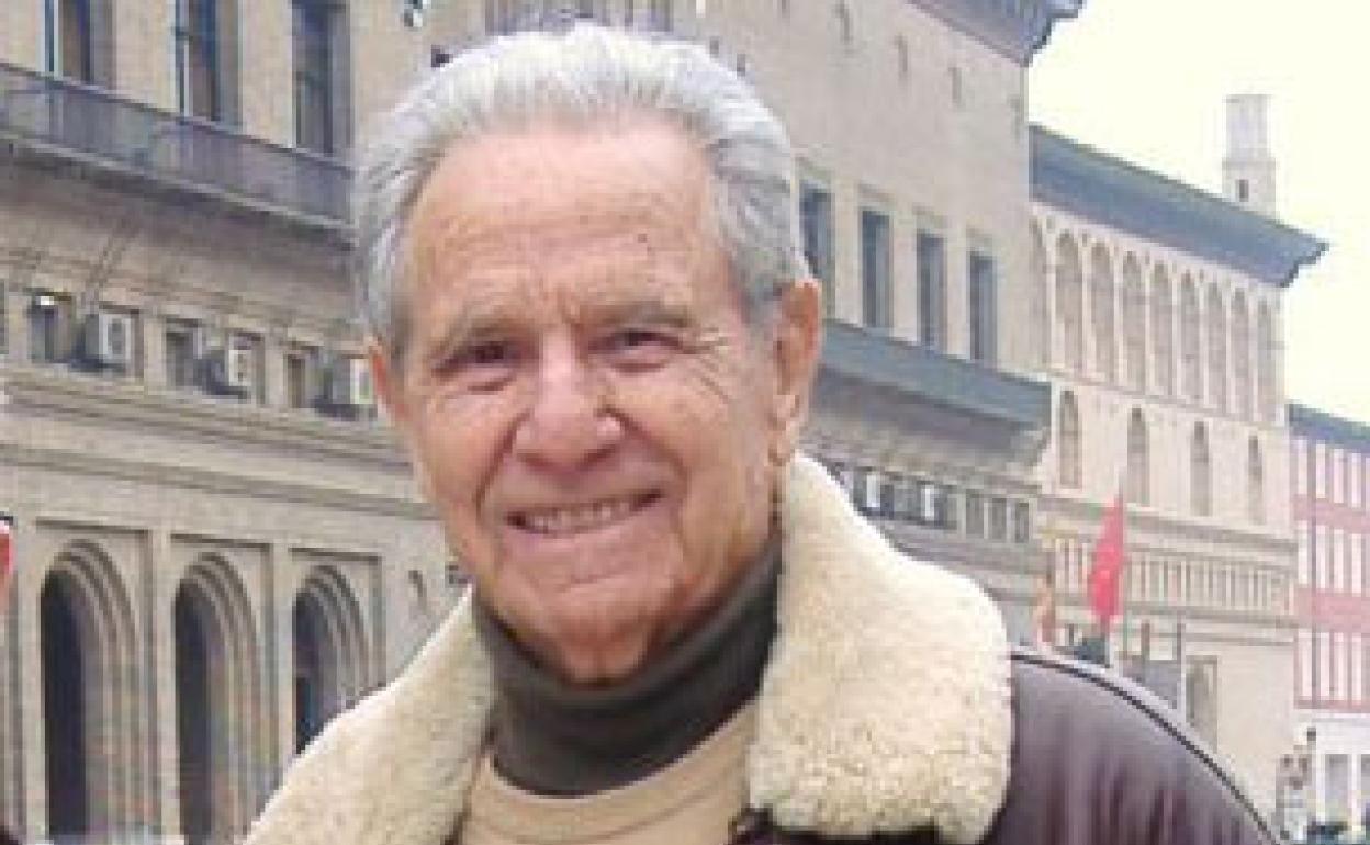 Luis Belló Martínez. 