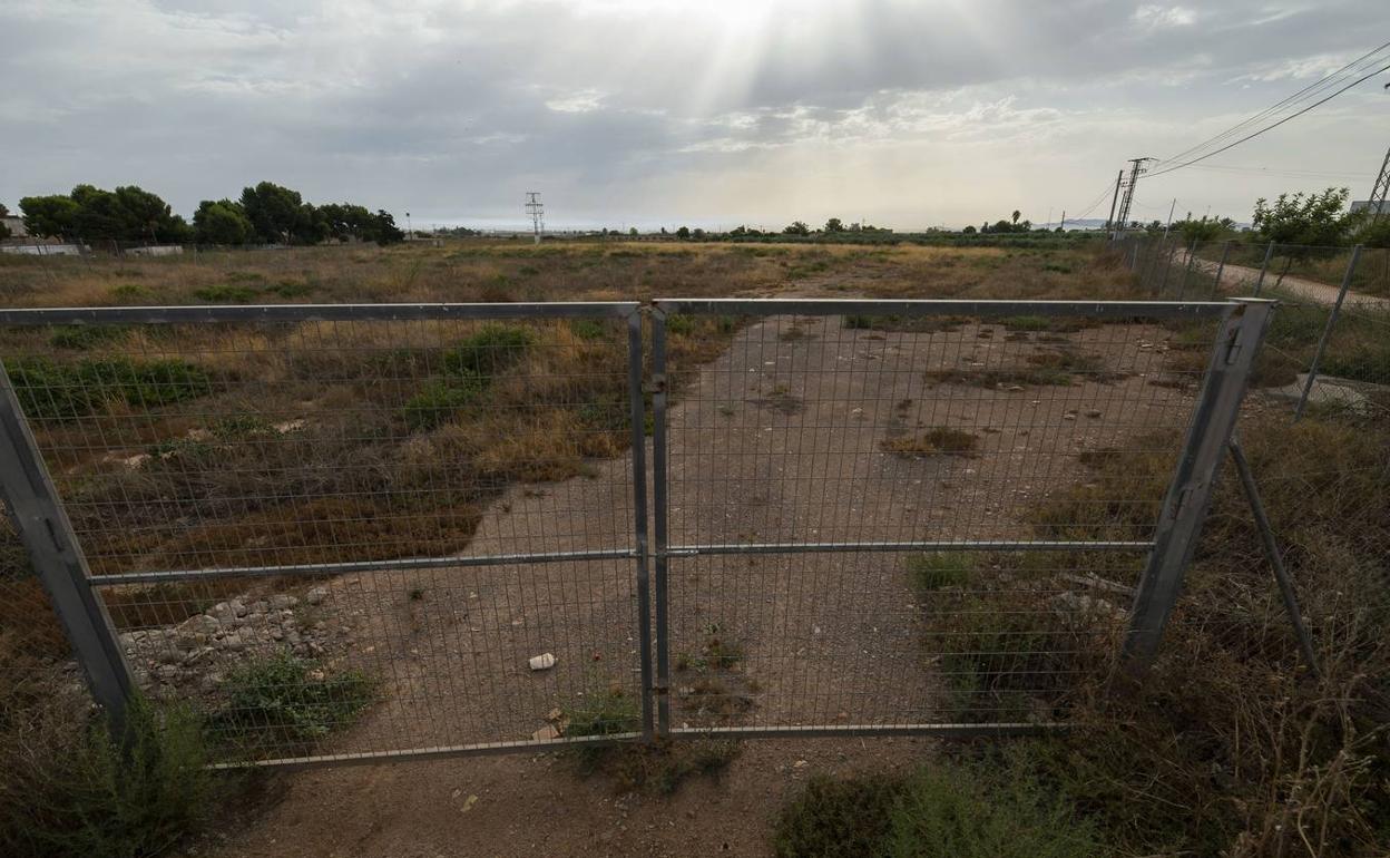 Imagen de archivo de los terrenos donde se proyecta la construcción del colegio.