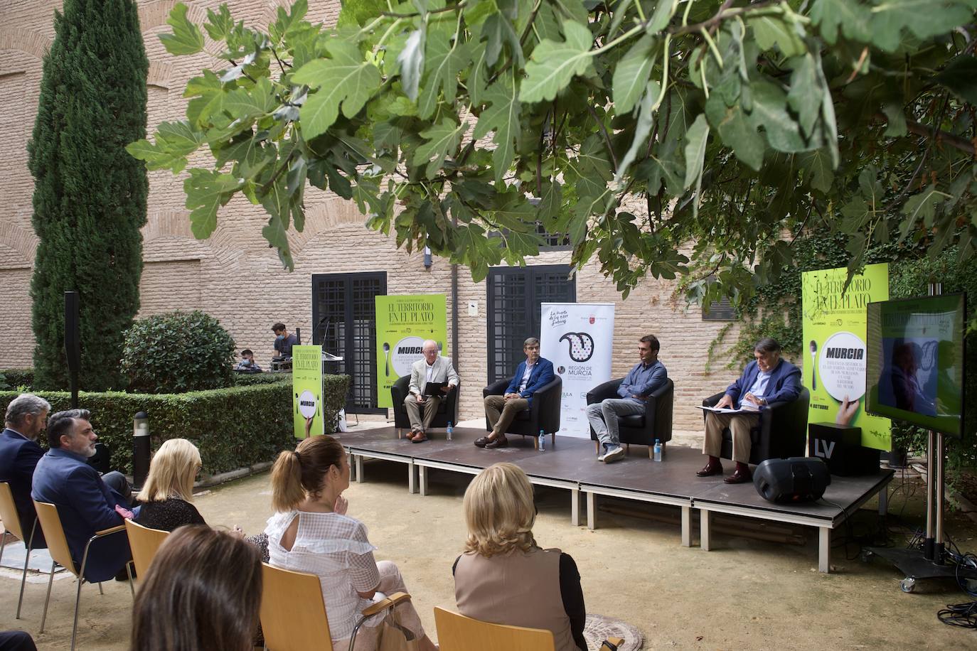 Fotos: Tercer encuentro del ciclo &#039;El territorio en el plato. Influencias históricas en los hábitos alimentarios de los murcianos: un viaje alrededor del mundo&#039;