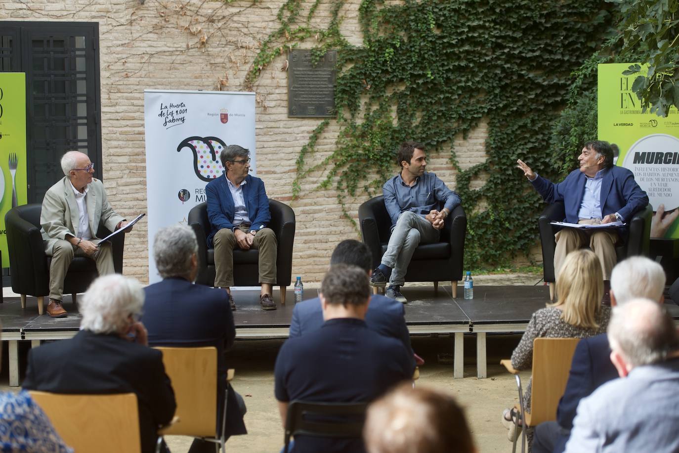 Fotos: Tercer encuentro del ciclo &#039;El territorio en el plato. Influencias históricas en los hábitos alimentarios de los murcianos: un viaje alrededor del mundo&#039;