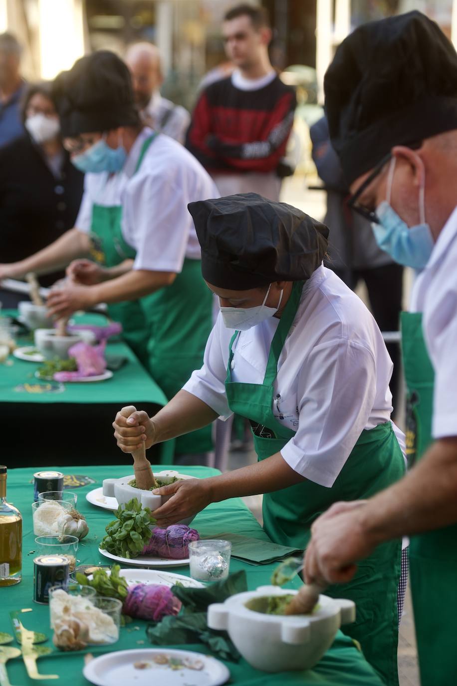 Fotos: Campeonato de Pesto en la plaza del Cardenal Belluga