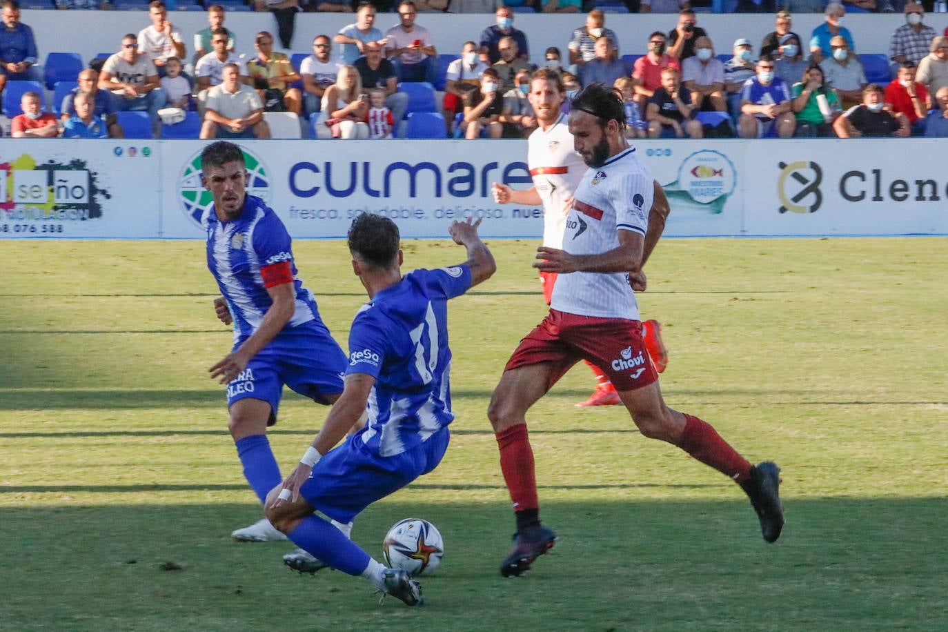 Fotos: El empate del Águilas contra el Alzira. en imágenes