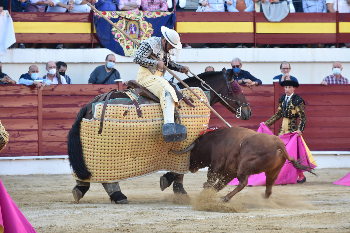 Fotos: Celebración de Rafaelillo empañada por la cogida de Ureña en Abarán