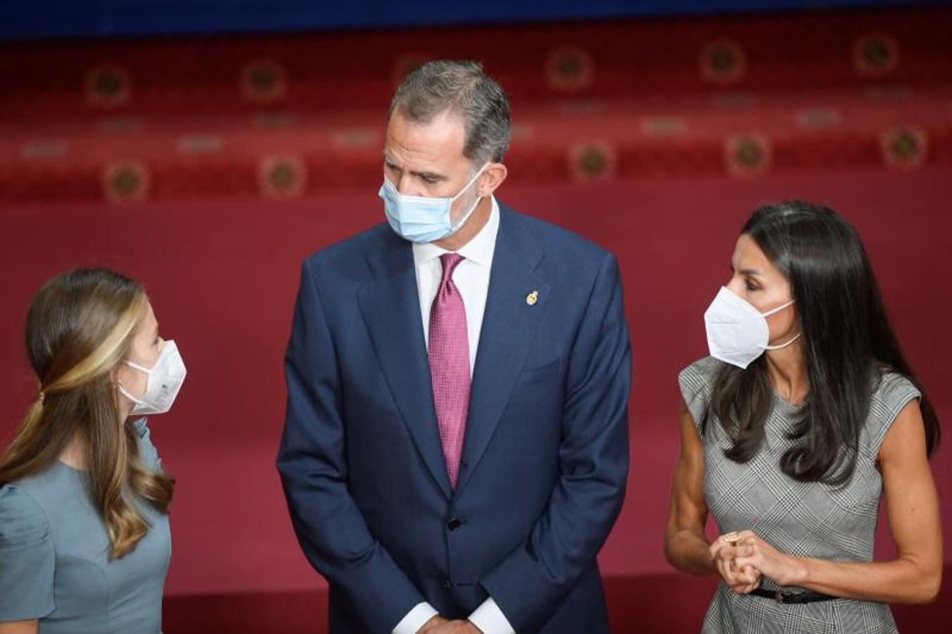 El Rey y doña Leonor, durante el acto de este viernes. 