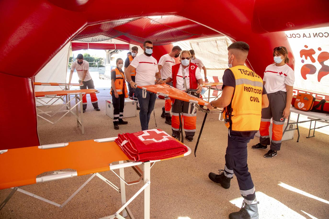 Fotos: Simulacro de un supuesto escape químico en La Ajorra