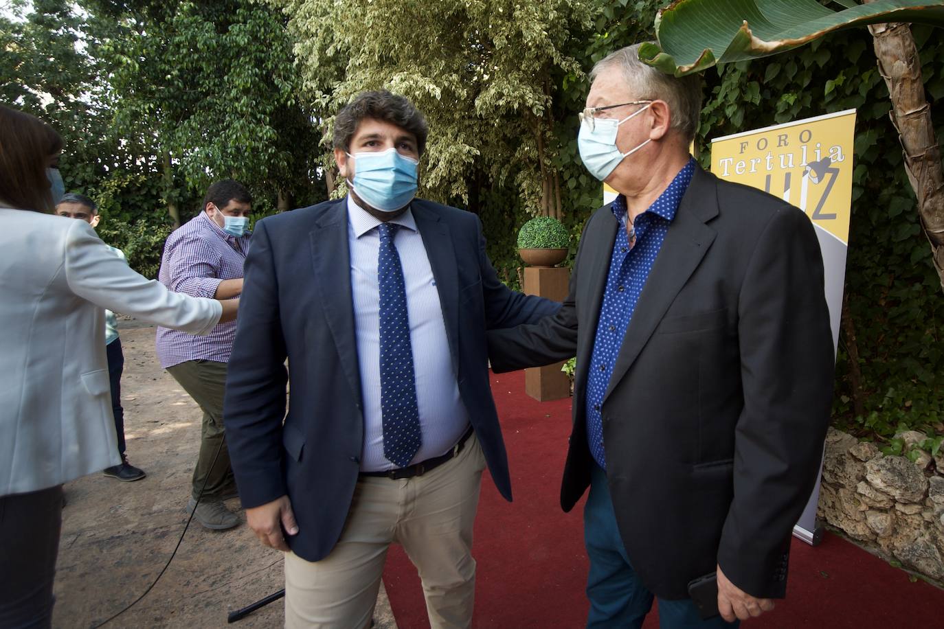 Fotos: Foro de tertulia &#039;La Luz&#039; en Murcia