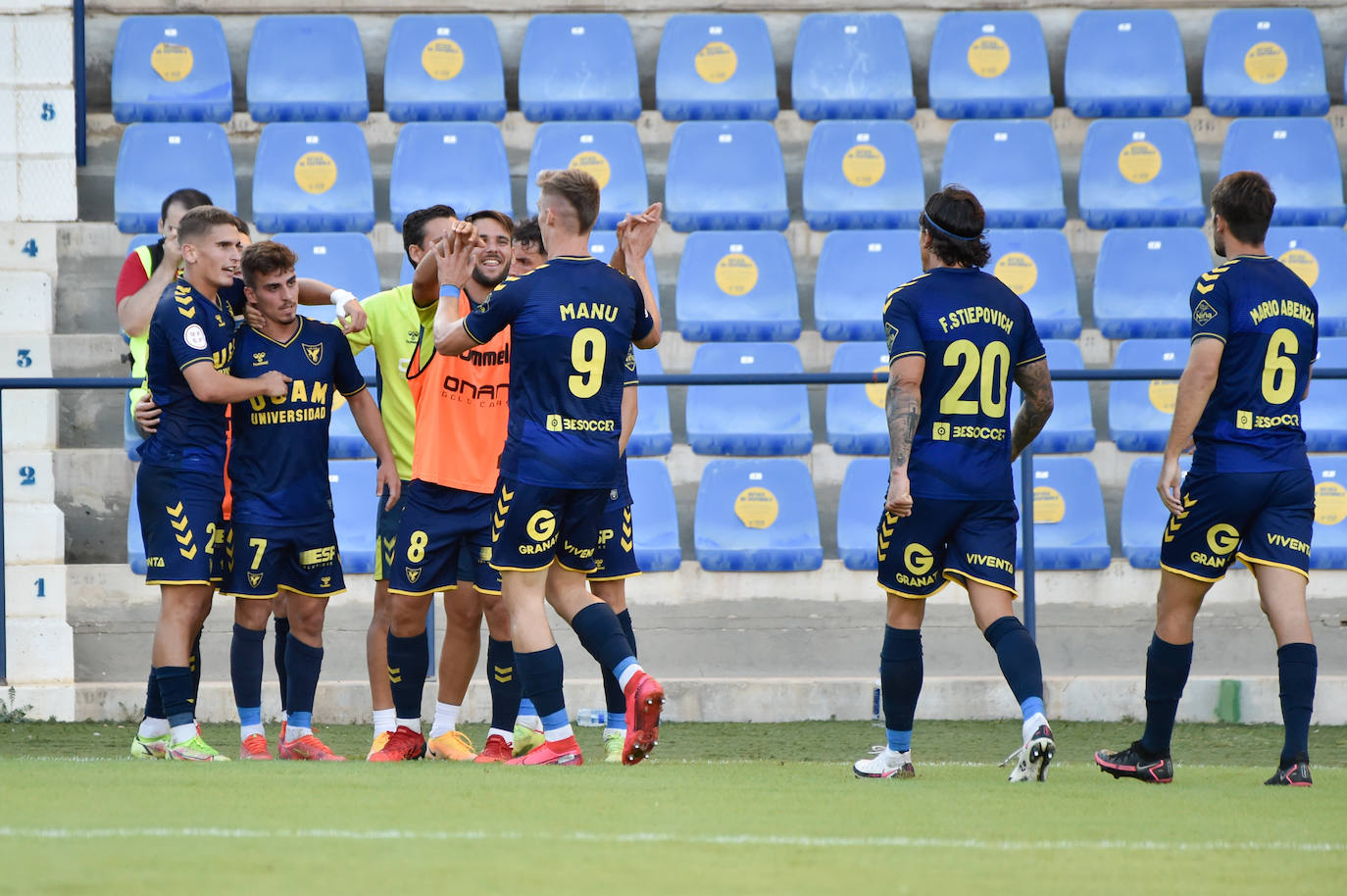 Fotos: Las mejores imágenes de la victoria del UCAM ante el Sevilla Atlético (2-1)