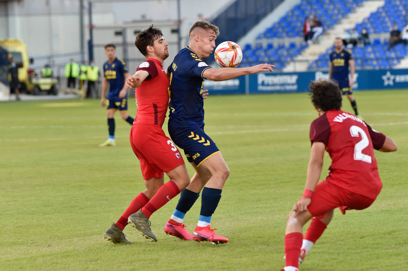 Fotos: Las mejores imágenes de la victoria del UCAM ante el Sevilla Atlético (2-1)
