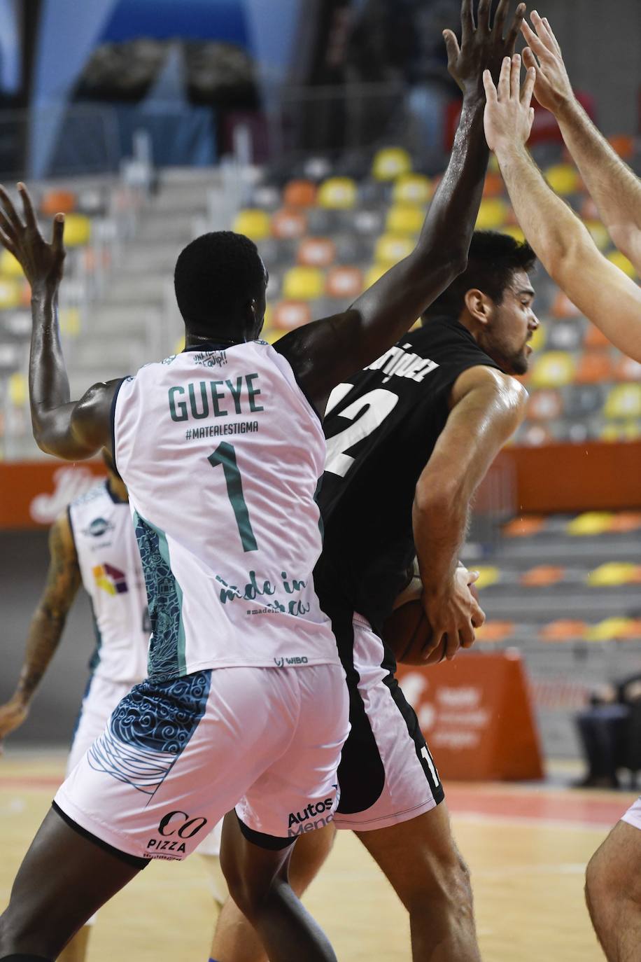 Fotos: Dulce agonía del &#039;Cebé&#039; Cartagena (71-69)