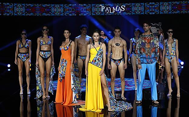 Imagen principal - Arriba, carrusel de Palmas. Abajo, el actor Kerem Bürsin y una modelo con un bañador de Bo Star. 