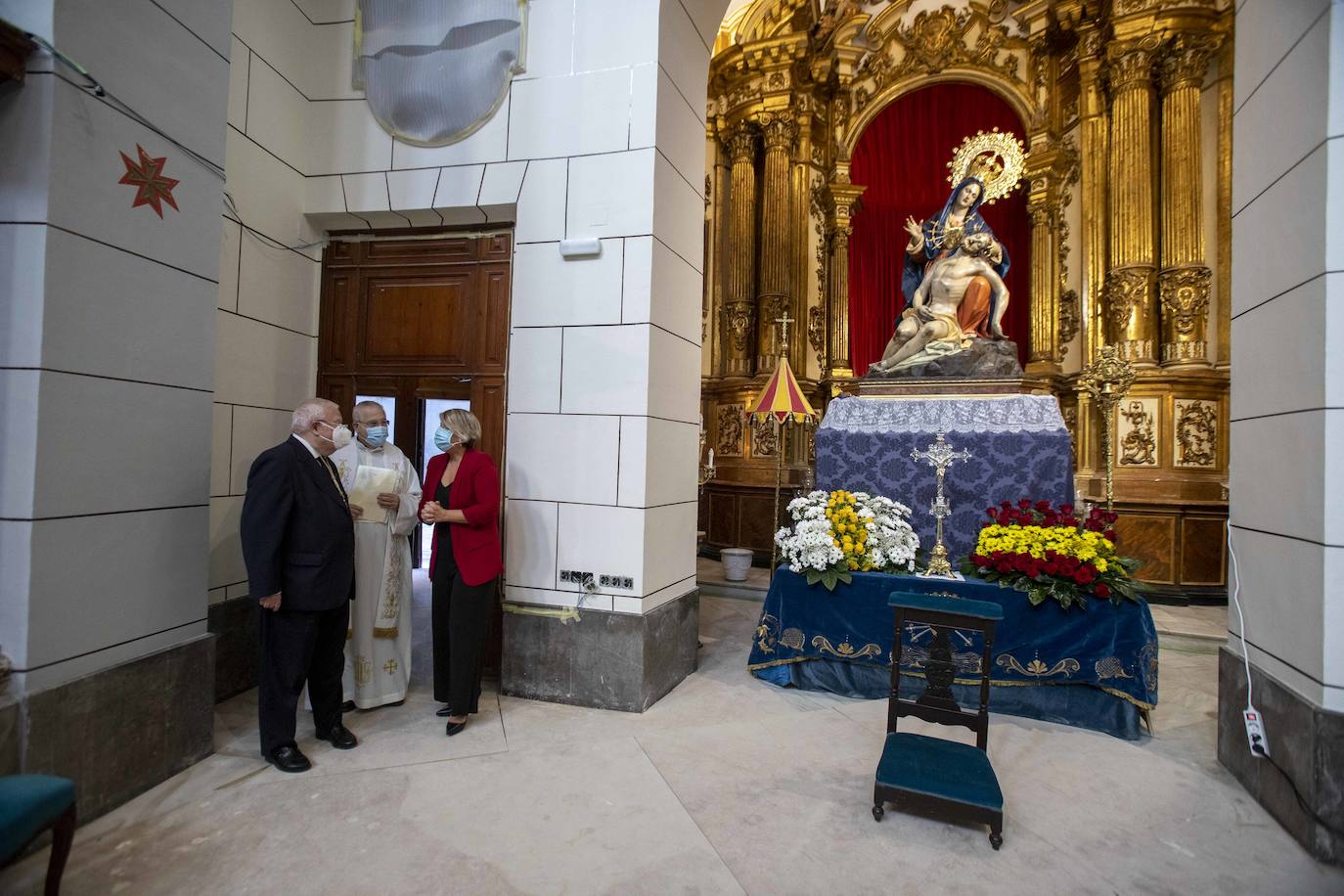 Fotos: Noelia Arroyo y José Vera visitan la basílica de la Caridad para conocer el avance de las obras de rehabilitación