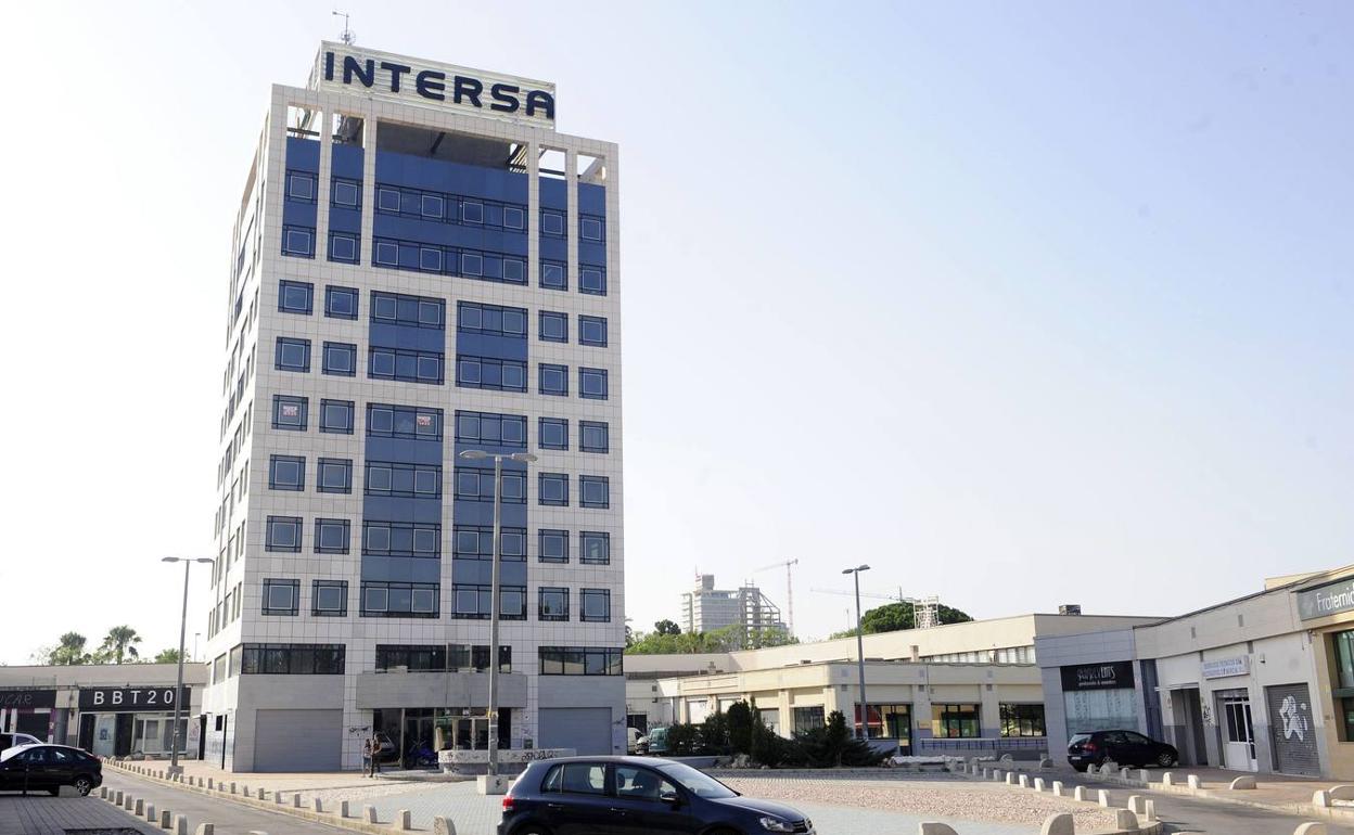 Una querella denuncia una presunta trama delictiva en torno al concurso de Intersa