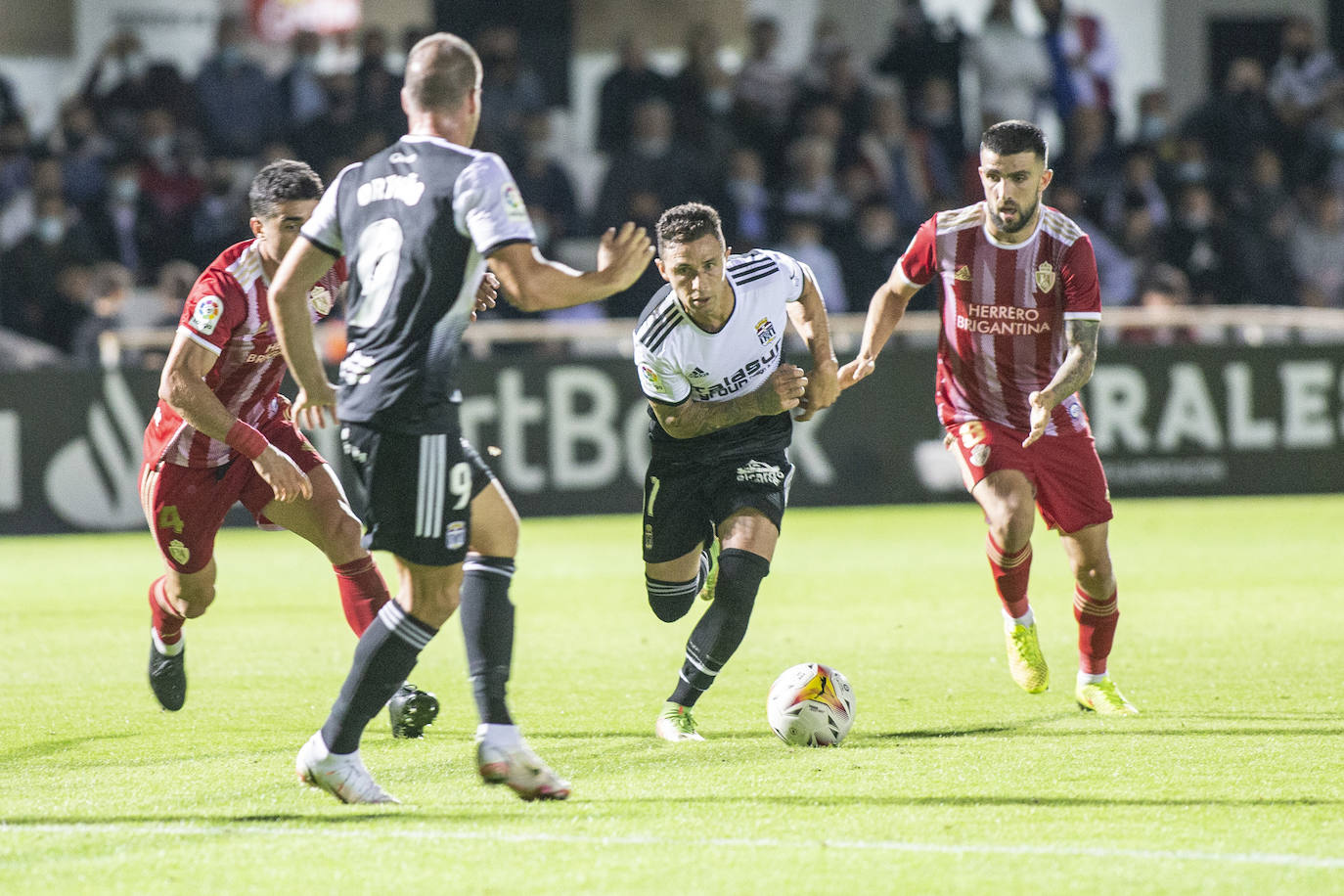 Fotos: La derrota del Cartagena contra la Ponferradina en imágenes