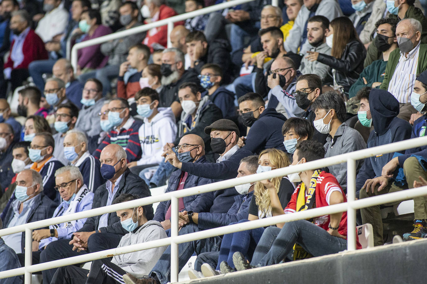 Fotos: La derrota del Cartagena contra la Ponferradina en imágenes