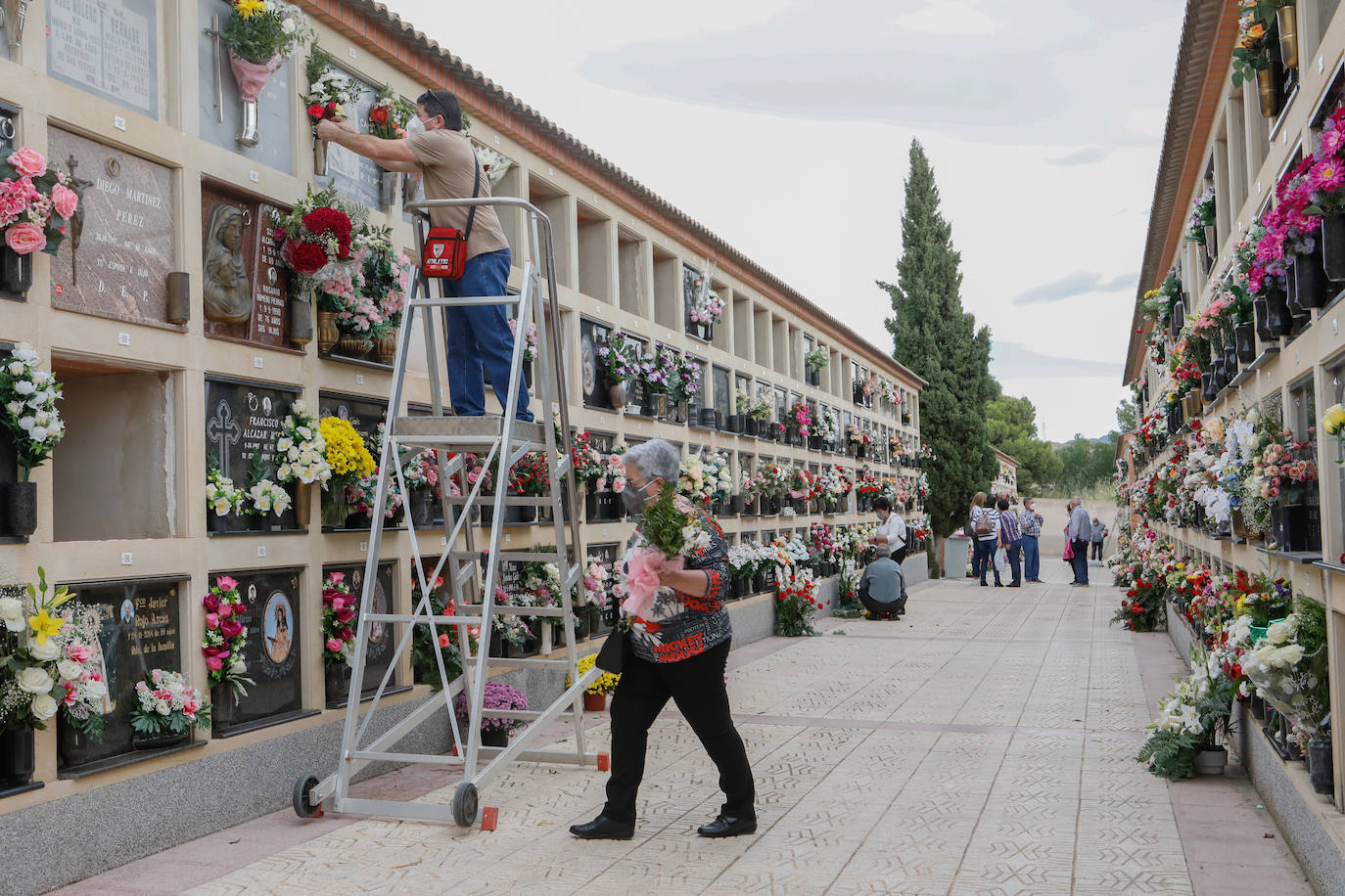 Fotos: Día de Todos los Santos en el cementerio de San Clemente de Lorca
